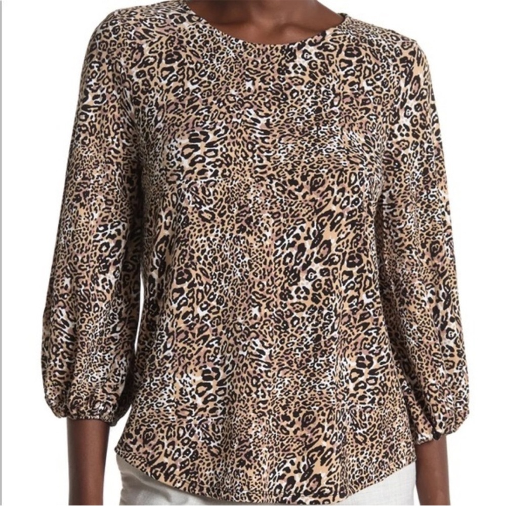 Adrianna Papell Leopard Animal Print
Long Sleeve Blouse Size XL.